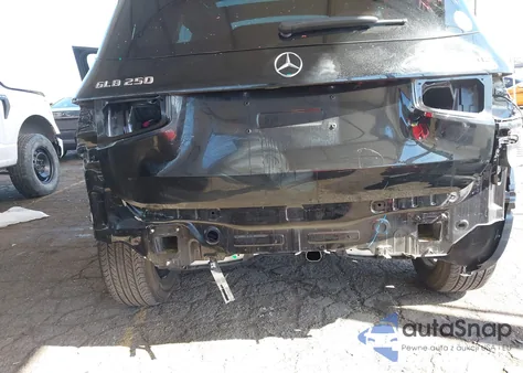 2024 Mercedes-Benz Glb 250 4Matic z USA, uszkodzony, nr VIN W1N4M4HB4RW371779